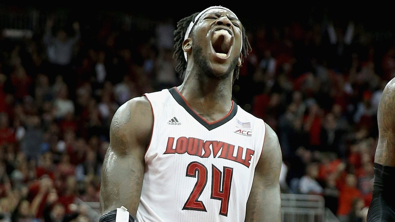 No. 9 Louisville closes strong to beat Pittsburgh as Harrell stars